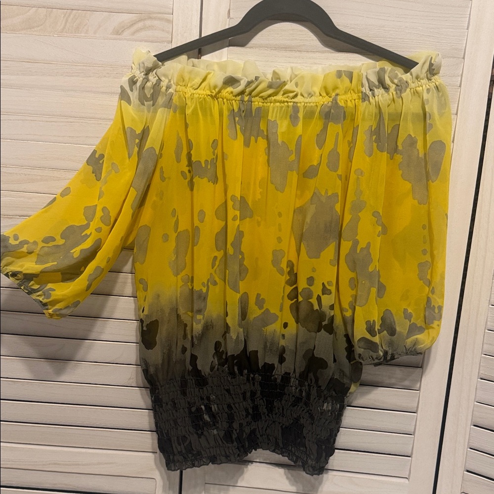 Daytrip Yellow and Gray Off-Shoulder Blouse.  Large